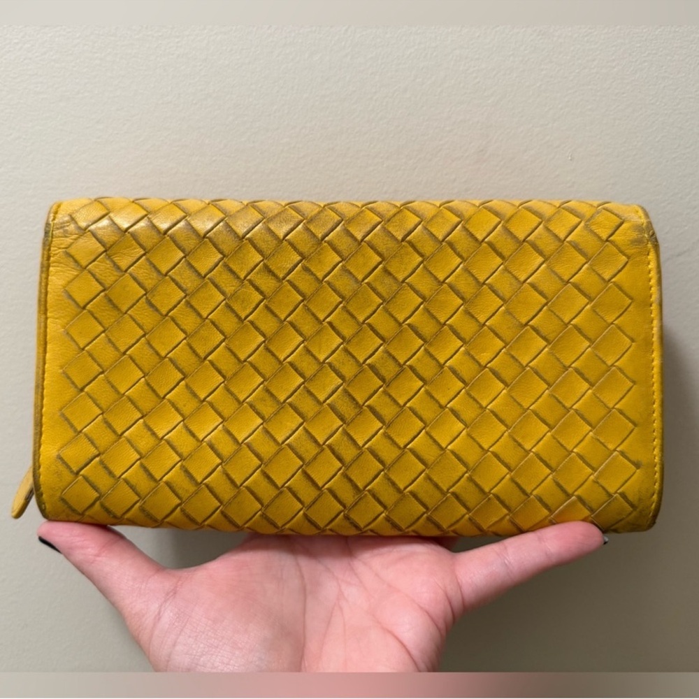 Bottega Veneta - Yellow Leather Long Wallet w/ COA - Picture 2 of 14
